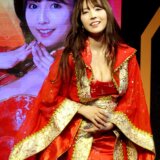 アイドルからオンラインカジノのアンバサダーへ！三上悠亜の軌跡