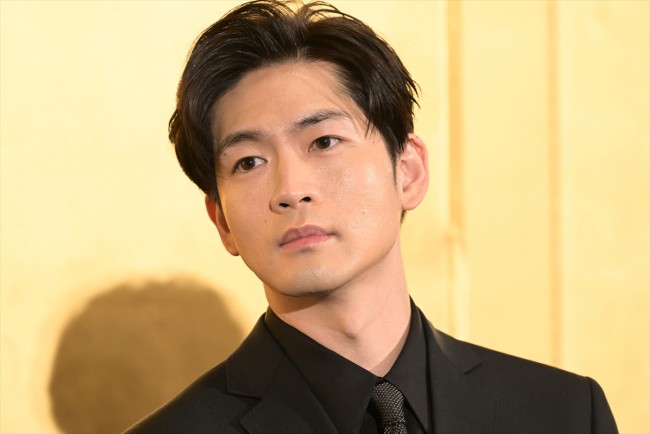 松下洸平 結婚間近？！お相手はドラマで共演した吉高由里子？