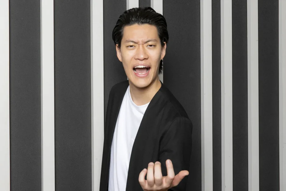 粗品の離婚理由は？嫁との馴れ初めやあのちゃんとの不倫疑惑についても